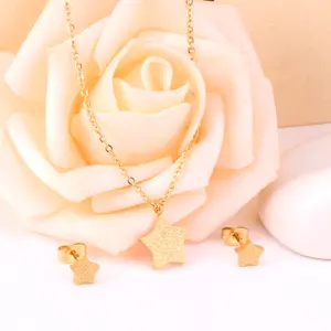 Best-selling cute design smile shape 18K gold plated jewelry set 3pcs necklace pendant jewelry set