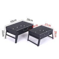 Barbecue portable mini pliable au charbon de bois avec grille en fer chromé pour camping et pique-nique en extérieur, léger et transportable comme une valise