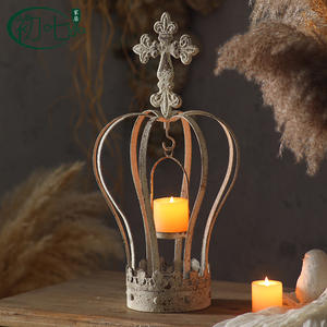 Candelabro de Metal Estilo Corona Vintage Francés, Decoración para Mesa de Boda - Product Image 3