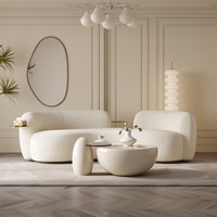 Geschwungenes Stoffsofa für mehrere Personen mit einzigartigem Knoblauch-förmigem Design. Aus Wolle gefertigt. Weißer Farbstil. Kapselartiges Design.