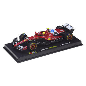 Modellino <span class=keywords><strong>Auto</strong></span> in Scala 1:43 <span class=keywords><strong>Bburago</strong></span> 2025 F1 Ferrari SF25 Red Bull RB21 Mercedes-Benz W16E in Metallo Pressofuso con Casco per Decorazione - Product Image 1