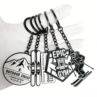 Porte-clés personnalisé pour l'extérieur, motif ski et randonnée en montagne, en métal bicolore plaqué, silhouette de skieur découpée, anneau noir fendu