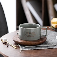 Ensemble de tasses à café en céramique de luxe Kingze avec logo personnalisé, design moderne, style porcelaine, tasses à thé avec boîte cadeau