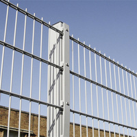Valla de Alambre Doble High 868 con Soportes Triangulares para Mayor Estabilidad