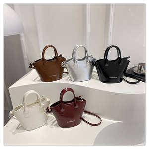 Nouveau sac à main bandoulière tendance pour femme 2026 – Le sac super populaire et très tendance - Product Image 1