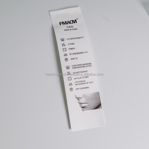 Etiqueta de tela de poliéster impresa personalizada con símbolos de lavado para logotipo de marca y ropa de descanso - Product Image 1