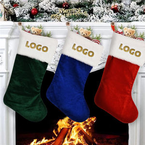 Décoration <span class=keywords><strong>de</strong></span> <span class=keywords><strong>Noël</strong></span> Nouvel An Sac cadeau <span class=keywords><strong>de</strong></span> <span class=keywords><strong>Noël</strong></span> Décoration <span class=keywords><strong>de</strong></span> fête Chaussettes en peluche suspendues avec logo personnalisé - Product Image 6