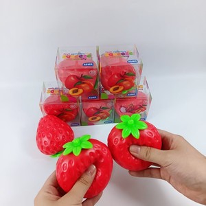 Juguete Antiestrés de Fresa Crujiente de Simulación, Blando y Moldeable, Bloque de Construcción Hecho a Mano, Pelota de Rebote Lento - Product Image 5