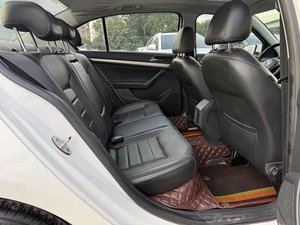 Auto Usado <span class=keywords><strong>Volkswagen</strong></span> <span class=keywords><strong>Lavida</strong></span> de 4 Puertas y 5 Plazas, Transmisión Manual, 1.6L, Económico, Años 2017, <span class=keywords><strong>2018</strong></span>, 2019 y Autos Usados de Alta Calidad en China - Product Image 4