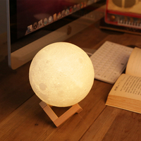 Lampe de lune 3D moderne à 16 couleurs changeantes pour chambre d'enfant Télécommande tactile Veilleuse LED Abat-jour en bois blanc Matériau du corps en ABS PC