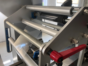 Machine de remplissage et de scellage automatique à grande vitesse pour sachets de crème végétale, briquettes de <span class=keywords><strong>charbon</strong></span> de bois, gel, aliments, sachets - Product Image 6