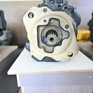 Wb93r مضخة هيدروليكية محمل خلفي Wb146 مضخة هيدروليكية 7078-1u-00111 70-1w-41522 708-1W-41570 70-1u-00163 مضخة رئيسية - Product Image 2