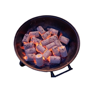 Arabia Saudita Tiempo de combustión prolongado Briqueta de madera Carbón de leña Sin humo Madera dura Bambú Roble Carbón negro con patrón de concha Calefacción - Product Image 1