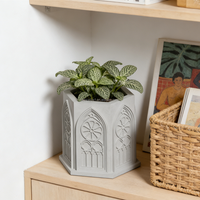 Pot de fleurs hexagonal en béton style gothique, motif rétro en relief, pour plantes suspendues, idéal pour la décoration de table avec des plantes grimpantes, couleur et logo personnalisables