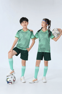 Tenue d'entraînement d'été respirante à manches courtes personnalisée par sublimation avec nom d'équipe pour les organisations sportives locales (unisexe) - Product Image 6