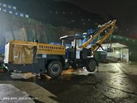 Foreuse rotative diesel haute performance pour carrières et mines, avec moteur à couple élevé et roulement de boîte de vitesses pour forage de tunnels et de puits.