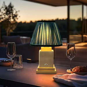 Lampe de table au design simple personnalisable, rechargeable, avec <span class=keywords><strong>abat</strong></span>-<span class=keywords><strong>jour</strong></span> en <span class=keywords><strong>tissu</strong></span>, fabrication de lampes de bureau, <span class=keywords><strong>abat</strong></span>-<span class=keywords><strong>jour</strong></span> <span class=keywords><strong>plissé</strong></span> décoratif nordique moderne - Product Image 5