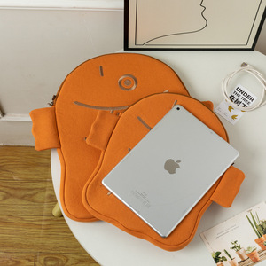 Nouvelle <span class=keywords><strong>pochette</strong></span> pour ordinateur portable Mac de 11 pouces et <span class=keywords><strong>13</strong></span> pouces de la Corée du Sud sac intérieur brûlé en polyester de conception de vivaneau mignon moche - Product Image 4