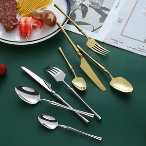 Ensemble de couverts en acier inoxydable de style occidental, couteau, fourchette, cuillère, pour dîner de fête, vaisselle de table, couleur unie de qualité 304 - Product Image 1