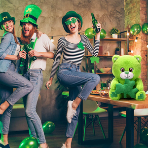 Oso de Peluche Personalizado de Alta Calidad de 12 Pulgadas con Trébol, Lindo Oso de Peluche para Amantes, Regalo para Cumpleaños, Día de San Patricio, Recuerdo de Fiesta - Product Image 4