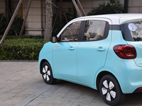 Günstige Gebrauchtwagen Großhandel Lagerbestand 2025 Wuling Hongguang Mini EV 5-Türer Auto Preiswerte Gebrauchtfahrzeuge