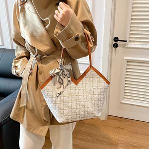 2026 New Arrival Luxury <b>Tweed</b> Women <b>Handbag</b> Vintage Checkered Shoulder Bag Chic Tote Bag for Women with Silk Scarf Daily Commute - Product Image 4