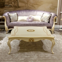 Table basse carrée en bois de style européen antique, classique, faite à la main, avec des sculptures florales blanches