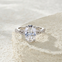 Bague en argent sterling S925 avec moissanite taille ovale 8x12mm, halo caché et bande torsadée pour femme