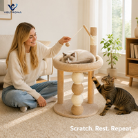 Griffoir multi-niveaux pour chat avec lit annulaire rembourré et tour à griffoir en sisal avec boule suspendue pour chats d'intérieur et chatons