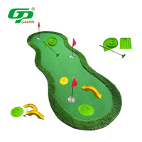 Hot Stock Équipement de golf pour enfants 13 pièces avec obstacles en plastique Mini parcours de golf et pratique de mise en place pour enfants et adultes