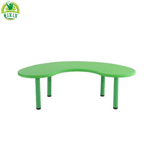 Meubles <span class=keywords><strong>de</strong></span> garderie pour enfants, table et chaises en plastique <span class=keywords><strong>demi</strong></span>-<span class=keywords><strong>lune</strong></span> pour enfants d'âge préscolaire - Product Image 3