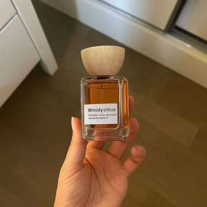 Perfume Premium de Alta Calidad para Hombre y Mujer, Aroma Floral Dulce y Duradero, Disponible en Almacenes de EE. UU./UE - Product Image 2