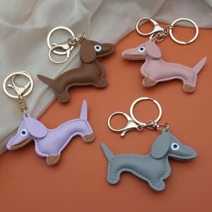 Porte-clés en cuir Teckel très populaire, mini-porte-clés chiot mignon de dessin animé, breloques de sac, accessoires décoratifs tendance - Product Image 6