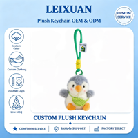 Porte-clés en peluche pingouin gris et blanc mignon, pendentif en peluche pingouin vert, crocheté à la main, tricoté vert, avec pieds orange, pour sac et décoration de sac à dos