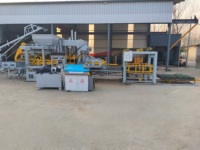 Machine de fabrication de blocs de béton hydraulique entièrement automatique BRK QT10-15 pour blocs de pavés creux, haute sécurité pour la construction