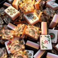 Juego de Mahjong Americano de Acrílico Premium con Textura de Concha de Abulón, Laterales Degradados en Naranja y Fichas de Mahjong con Patrón Floral Personalizado
