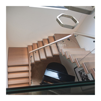 Design moderne et durable pour l'intérieur Hall Escalier droit Garde-corps en acier inoxydable Bande de roulement en bois Mono Stringer Appartements Sous-Sols