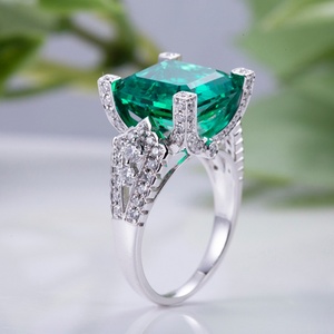 Anillo de Esmeralda Cultivada en Laboratorio con Corte Asscher de 6.5CT, Oro Blanco de 18K, MSR-1274, Joyería Personalizada - Product Image 5