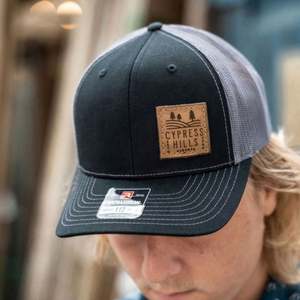 Casquette Trucker Richardson 112 Personnalisée en Gros – Casquettes Trucker en Maille Tendance avec Impression en Relief pour l'Extérieur et les Occasions Décontractées - Product Image 2