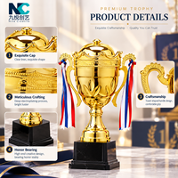 500 designs de coupes de trophées dorées avec base en marbre et ruban de récompense pour les championnats de football et de basketball, vente en gros OEM ODM