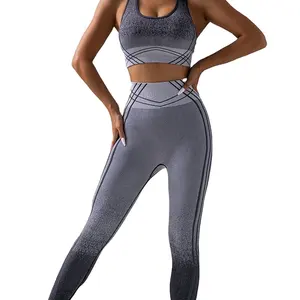 Liền mạch Gradient treo Dye Yoga Set, đào hip Nâng cao eo phòng tập thể dục quần, căng cao thể thao vest Workout quần áo cho phụ nữ