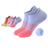 Chaussettes de sport tricotées pour jeunes, en polyester, antidérapantes, avec semelle en tissu éponge standard, respirantes, logo personnalisé, chaussettes de course à pied courtes