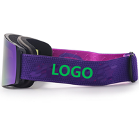 Vente en gros de lunettes de ski avec interrupteur de verrouillage pour le snowboard et le ski Lunettes de neige magnétiques antibuée avec lentille à double couche