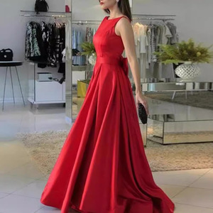 Claret Wedding Dress O-Neck Natural Waistline Polyester Simple Style For Performance Wear - Product Image 1