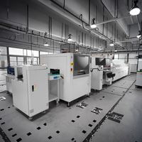 Ligne de production entièrement automatique SMT pour la fabrication de téléviseurs LCD flexibles SMT, d'ampoules LED et d'éclairage public