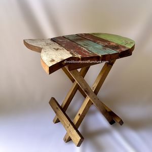 Découvrez le charme rustique avec cette table pliante d'extérieur en teck multicolore, de 120x70x78 CM, idéale pour les sorties de pêche en camping. - Product Image 1