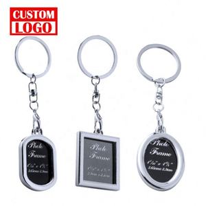 Porte-clés en métal personnalisé en gros avec logo de voiture Porte-clés promotionnel avec nom et lettre - Product Image 1