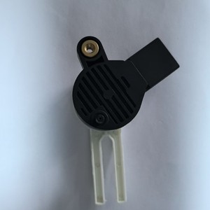 Interruptor de luz de freno Chevrolet Cruze 13579088, pieza de repuesto para reparar y reemplazar - Product Image 1
