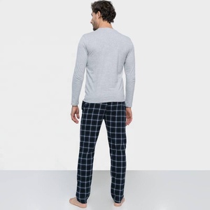 Ensembles <span class=keywords><strong>de</strong></span> <span class=keywords><strong>pyjama</strong></span> d'<span class=keywords><strong>hiver</strong></span> en polyester et coton biologique personnalisés maillot unique <span class=keywords><strong>haut</strong></span> à manches longues pantalon ensemble pour hommes vêtements <span class=keywords><strong>de</strong></span> nuit pour hommes - Product Image 2