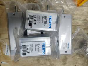 กระบอกสูบแท้รุ่นใหม่ขายดี Advu-32-80-p-a 156539 กระบอกสูบขนาดกะทัดรัดซีรีส์ Advu เหมาะสำหรับระบบอัตโนมัติทางอุตสาหกรรม - Product Image 3